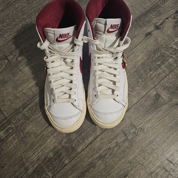 W Blazer Mid '77 SE SIZE 5 WOMENS - Picture 4 of 6